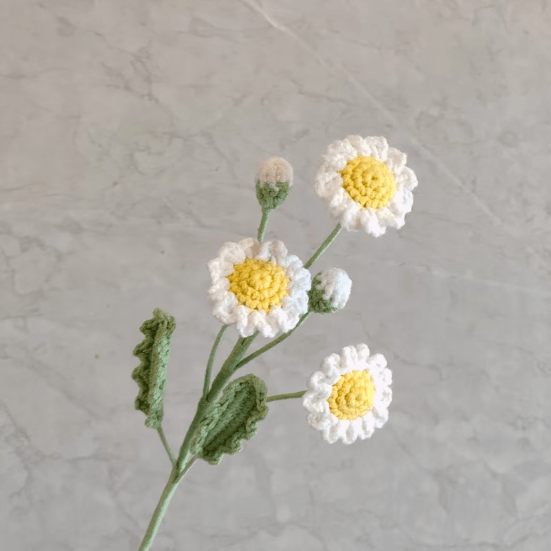 crochet little white daisy