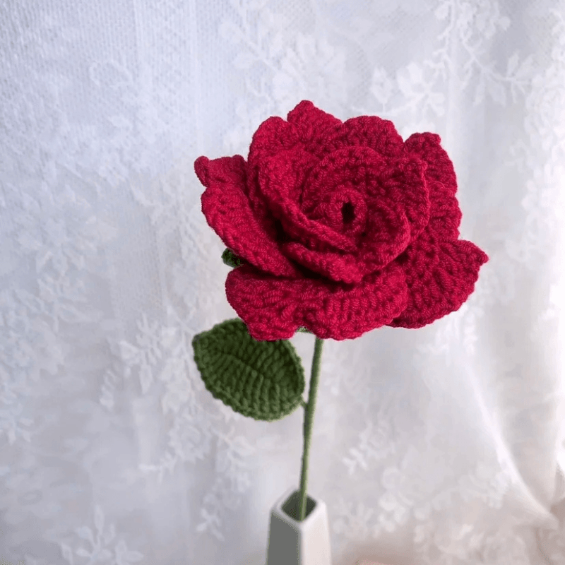 crochet red roses